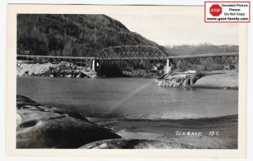 old_skeena_river_bridge_from_water_edge_on_ferry_island_marked.jpg